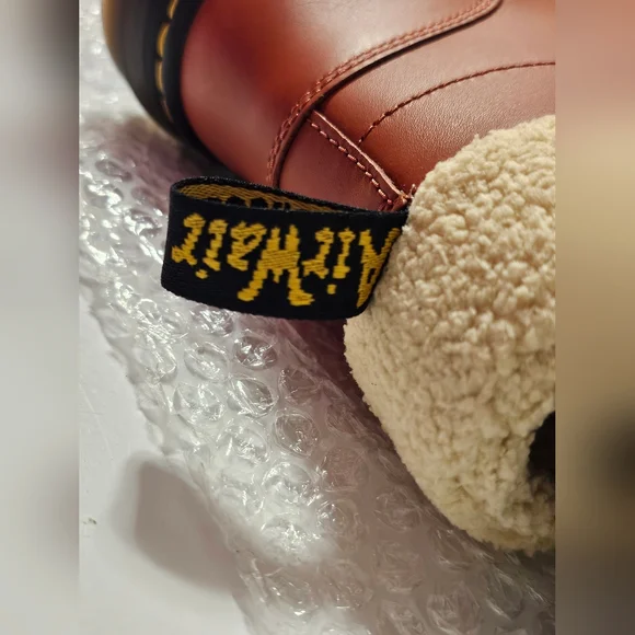 Dr. Martens Burnt Orange Shearling Lined Leather Combat Boots Size 7 - Picture 12 of 16